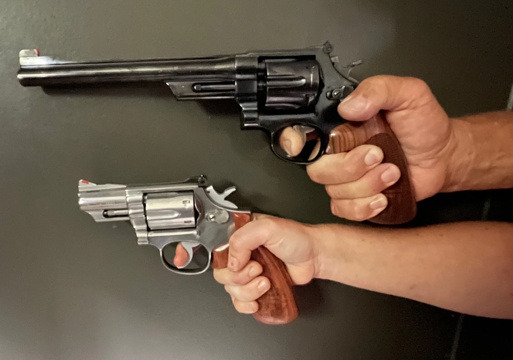 Miculek S&W Revolver Grip w/ Miculek Crosshair/Sight logo - Image 4